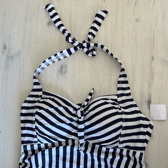 NWT! MOTHERHOOD, BEACH BUMP 2 Piece Striped Halter Maternity Tankini, Size Small - Picture 5 of 9
